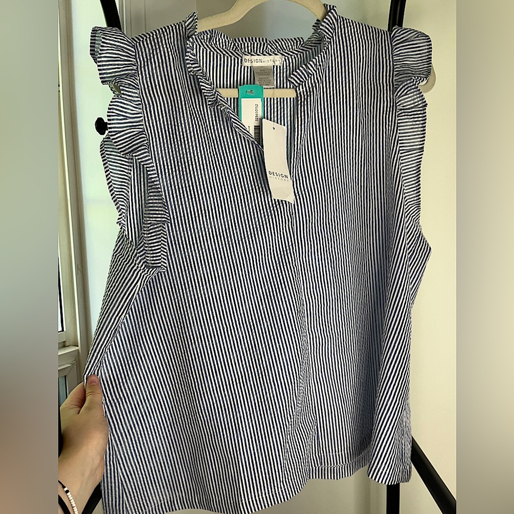 NWT Design History Seersucker Top